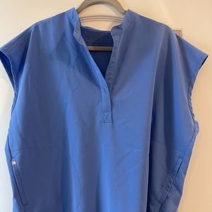 NWOT Rafaela™ Oversized Scrub XL